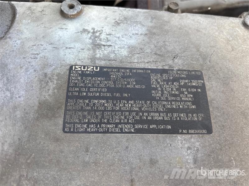 Isuzu NPR Camiones con temperatura controlada