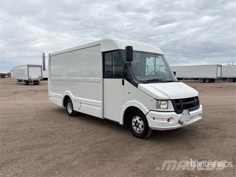 Isuzu NPR Furgons