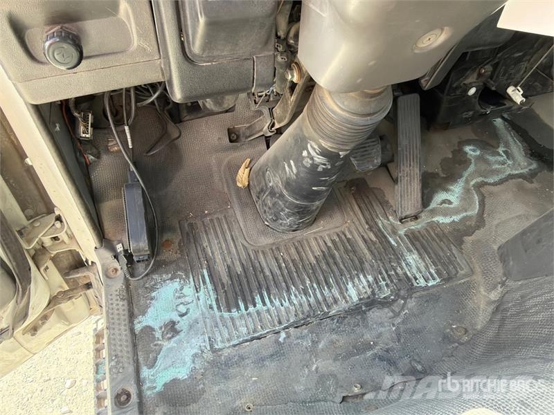 Isuzu NPR Kamioni za čišćenje ulica
