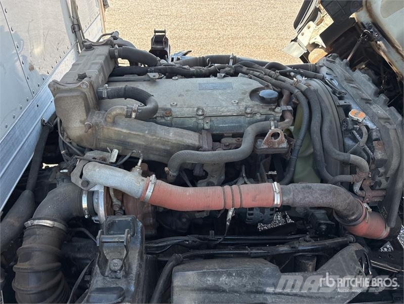 Isuzu NPR شاحنات بدرجة حرارة قابلة للضبط