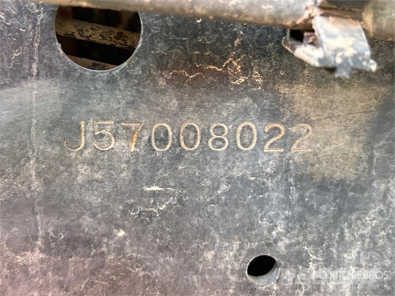 Isuzu NPR Pritschenwagen/Pritschenwagen mit Seitenklappe