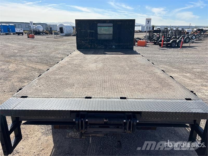 Isuzu NPR Pritschenwagen/Pritschenwagen mit Seitenklappe