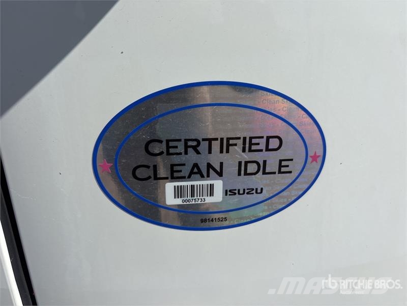 Isuzu NPR شاحنات بدرجة حرارة قابلة للضبط