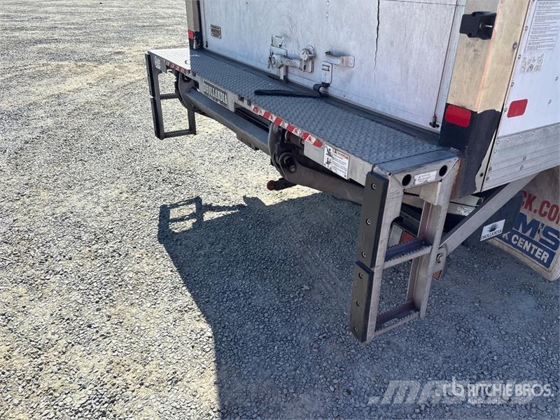 Isuzu NPR Furgons