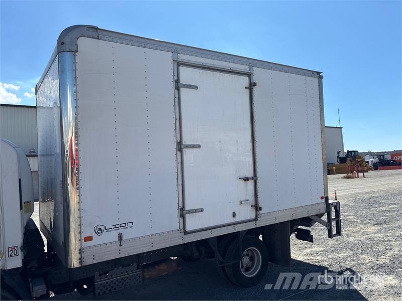 Isuzu NPR Furgons