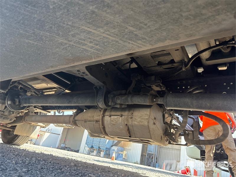 Isuzu NPR Pašizgāzējs