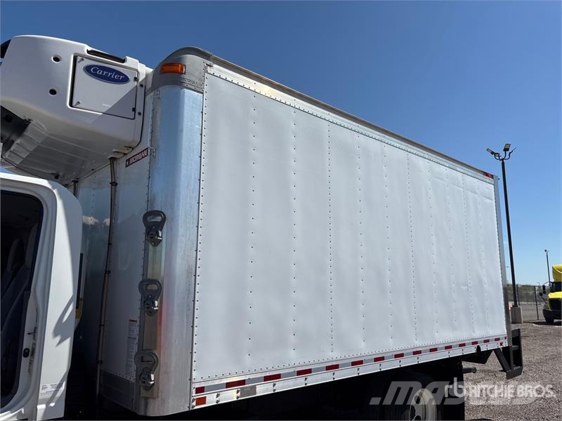 Isuzu NPR Camiones con temperatura controlada