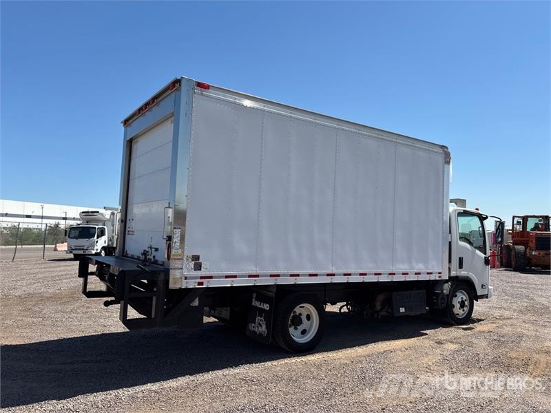 Isuzu NPR Camiones con temperatura controlada