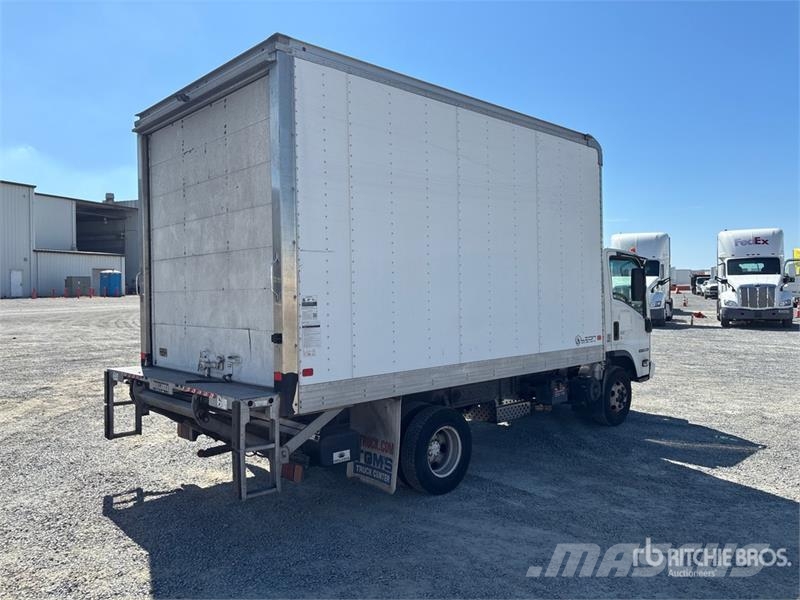 Isuzu NPR Furgons