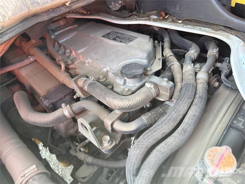 Isuzu NPR Pašizgāzējs