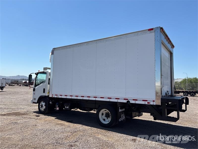 Isuzu NPR Camiones con temperatura controlada