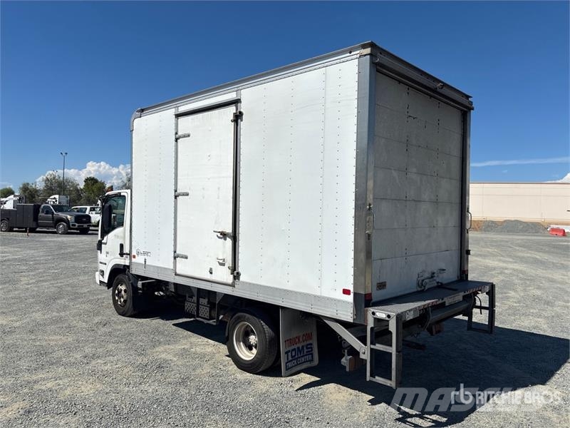 Isuzu NPR Furgons