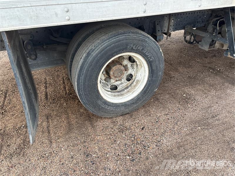 Isuzu NPR Kofferaufbau