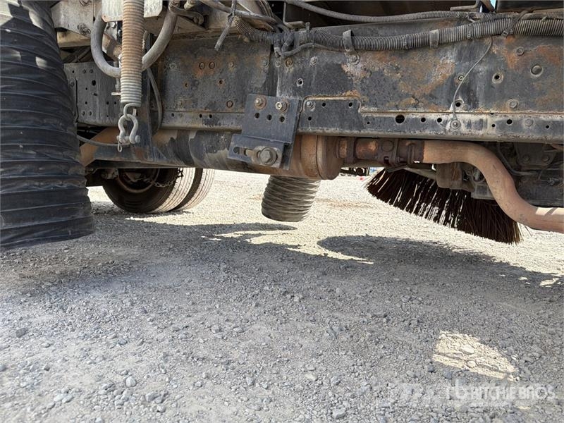 Isuzu NPR Kamioni za čišćenje ulica