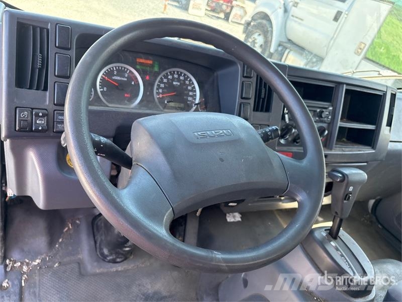 Isuzu NPR Pašizgāzējs