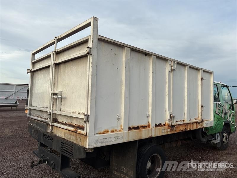 Isuzu NPR Kiper tovornjaki