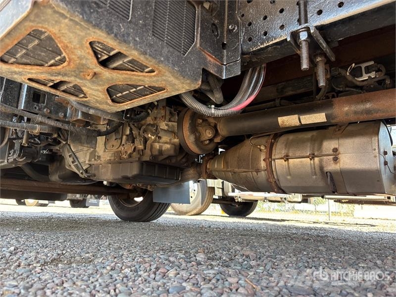 Isuzu NPR Camiones con temperatura controlada