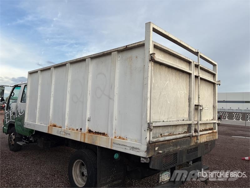 Isuzu NPR Kiper tovornjaki