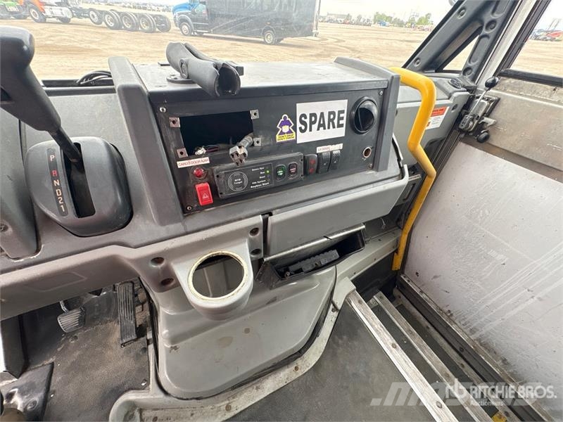 Isuzu NPR Furgons