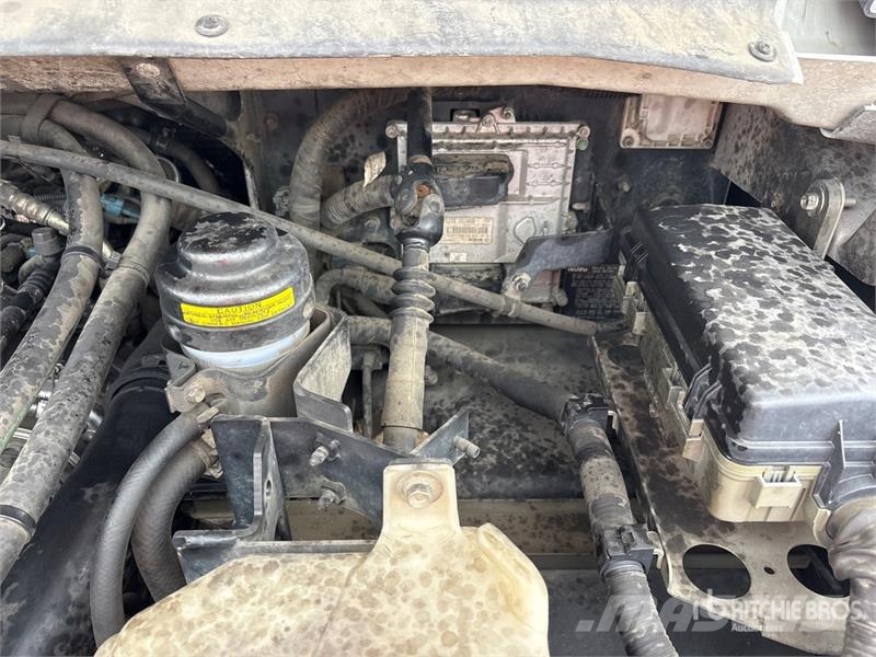 Isuzu NPR Furgons