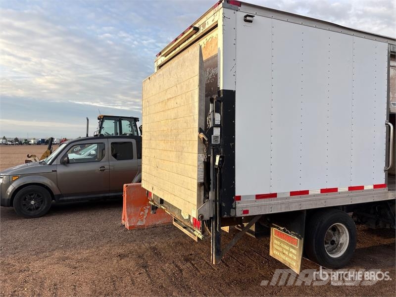 Isuzu NPR Kofferaufbau