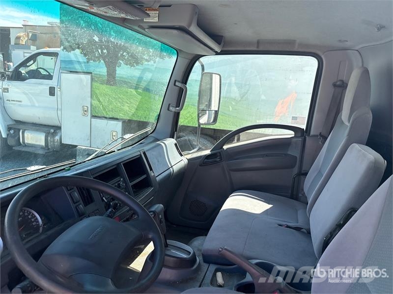 Isuzu NPR Pašizgāzējs