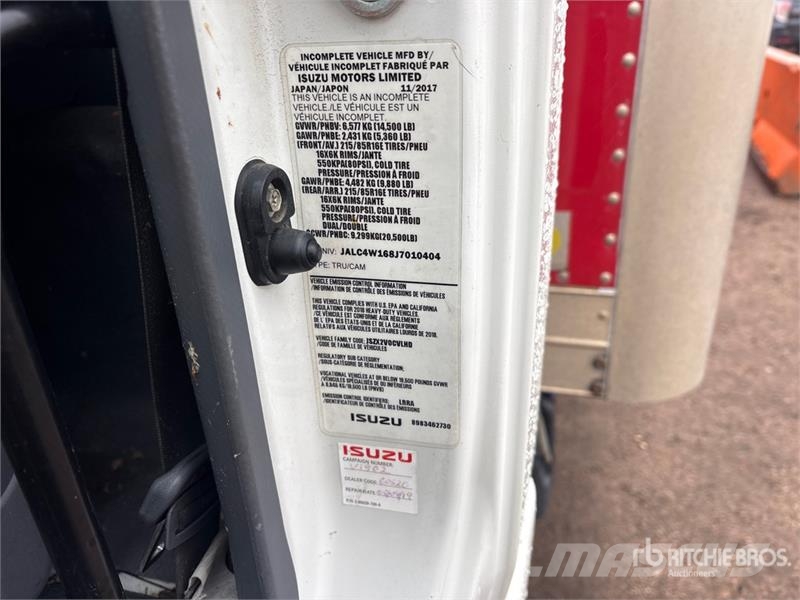 Isuzu NPR Dobozos teherautók