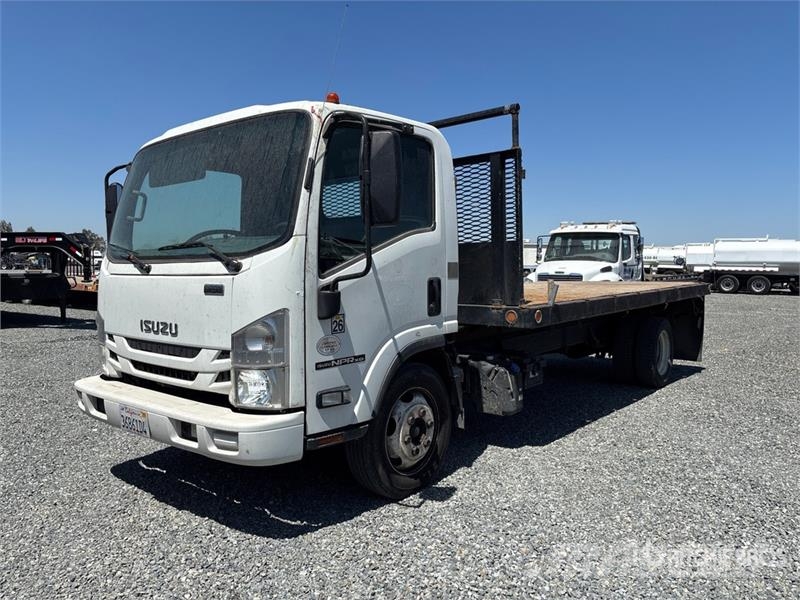 Isuzu NPR Flatbed kamyonlar
