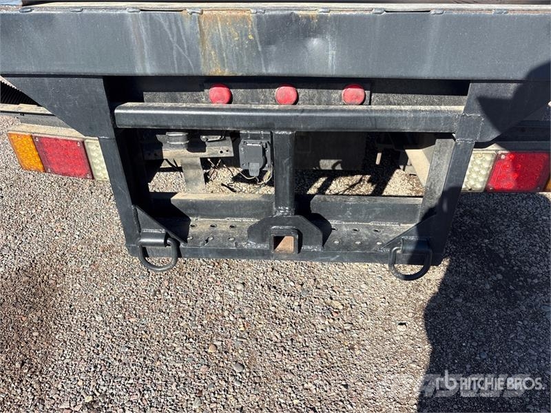 Isuzu NPR 4x2 Spray Truck Andre lastebiler