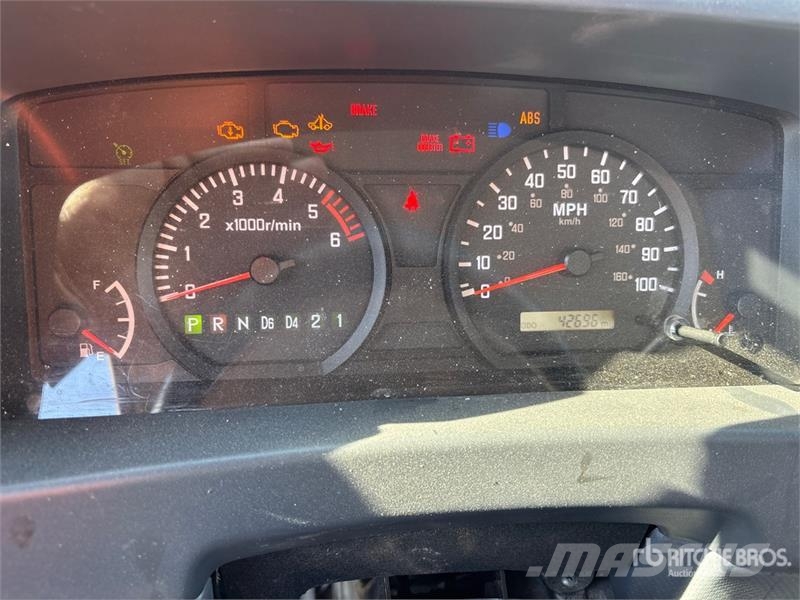 Isuzu NPR HD شاحنات ذات هيكل صندوقي