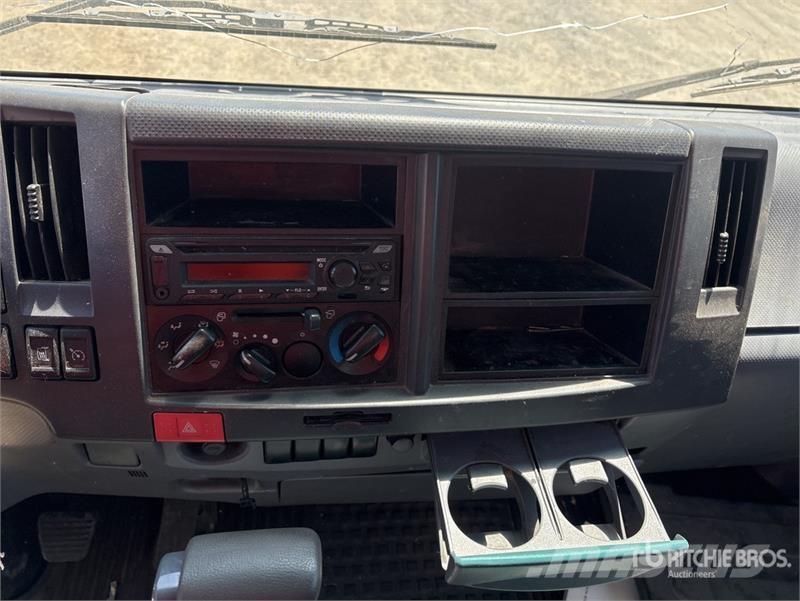 Isuzu NPR HD Furgons