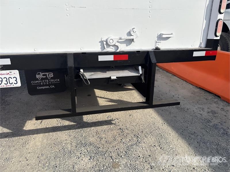 Isuzu NPR HD Umpikorikuorma-autot