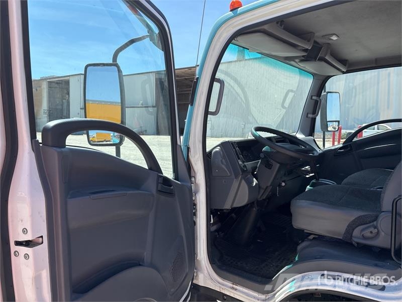 Isuzu NPR HD Furgons