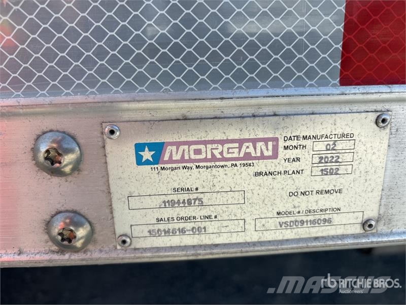 Isuzu NPR HD Camiones caja cerrada