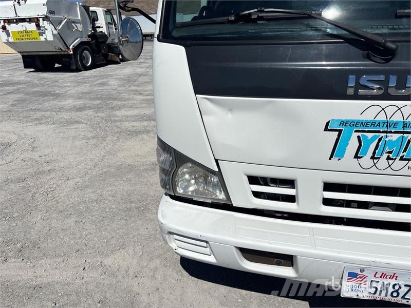 Isuzu NQR Zamiatarki