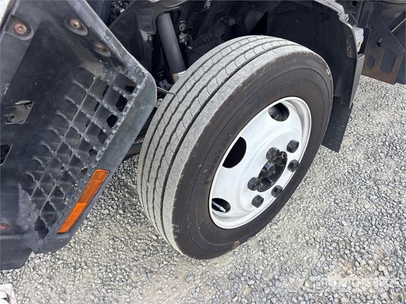 Isuzu NQR Hűtős