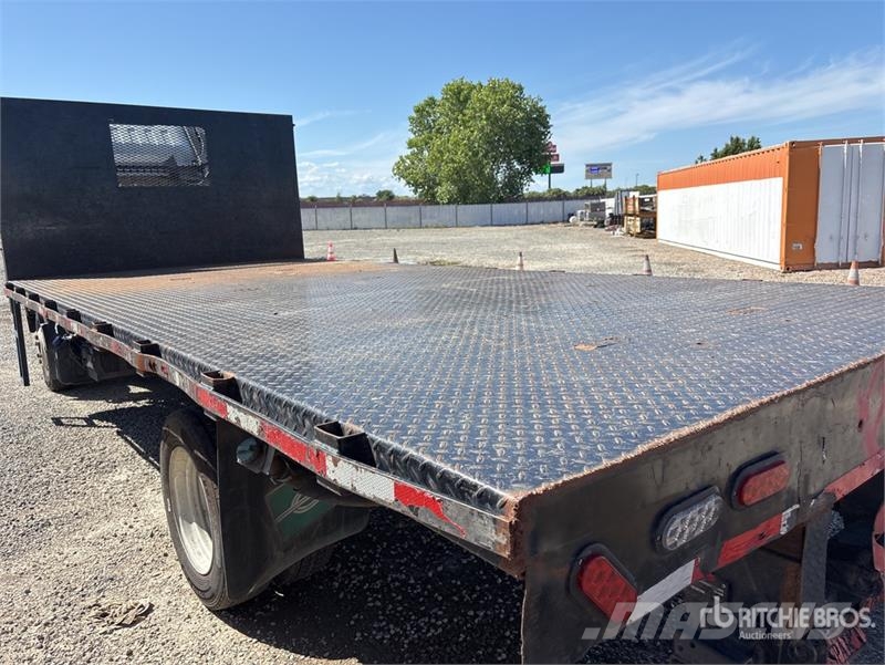 Isuzu NRR 4x2 Flatbed Truck شاحنات مسطحة/مفصلية الجوانب