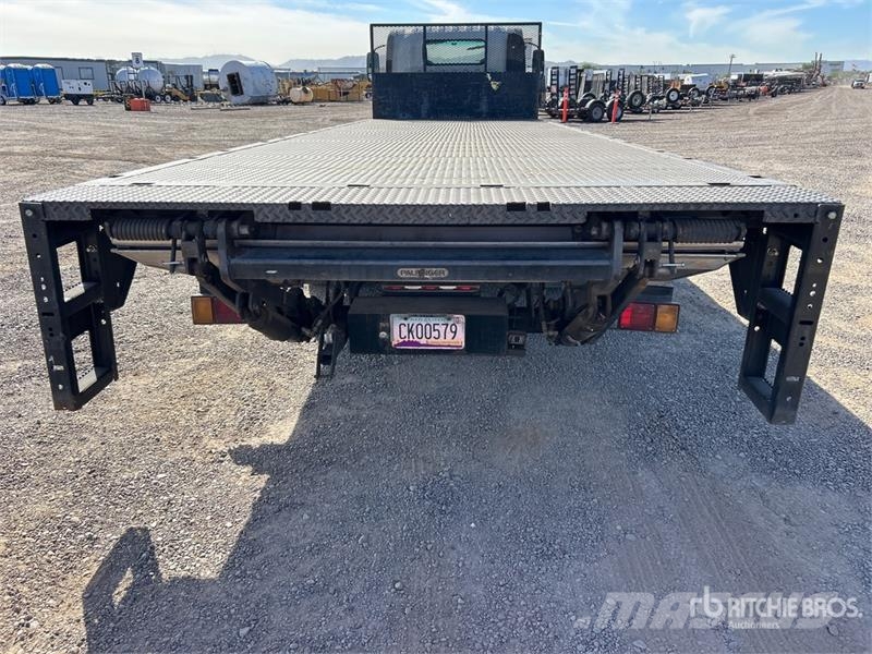 Isuzu NRR 4x2 Flatbed Truck Pritschenwagen/Pritschenwagen mit Seitenklappe