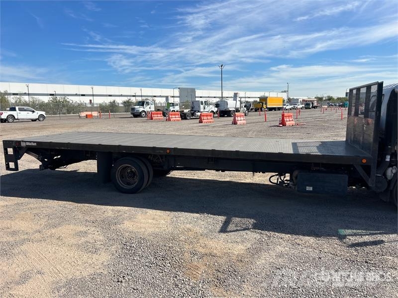Isuzu NRR 4x2 Flatbed Truck Pritschenwagen/Pritschenwagen mit Seitenklappe
