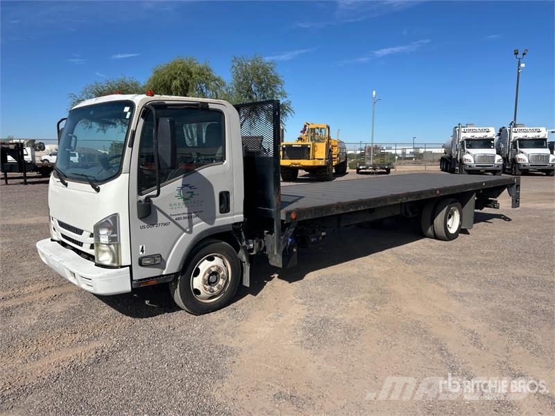 Isuzu NRR 4x2 Flatbed Truck Pritschenwagen/Pritschenwagen mit Seitenklappe