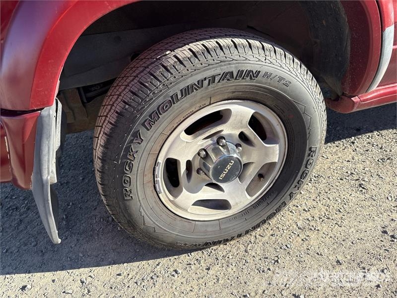 Isuzu Trooper 4WD SUV Automobili