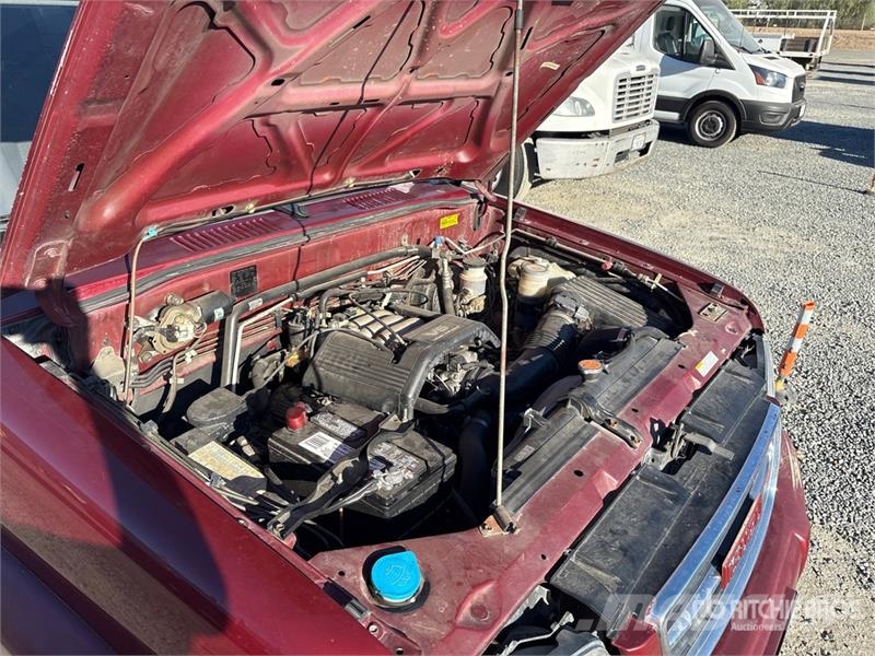 Isuzu Trooper 4WD SUV Automobili