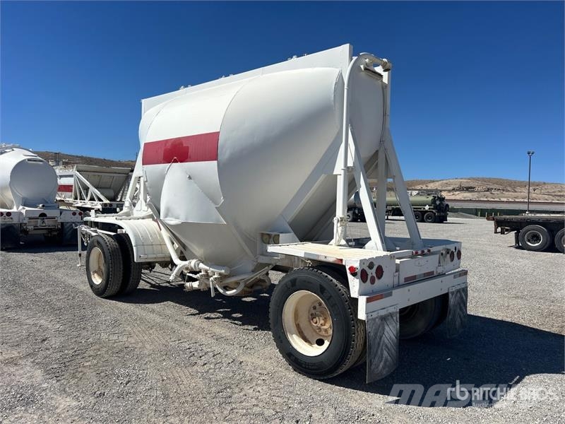  J & L 570 cft Pup Pneumatic Bulk Trailer Прочие прицепы