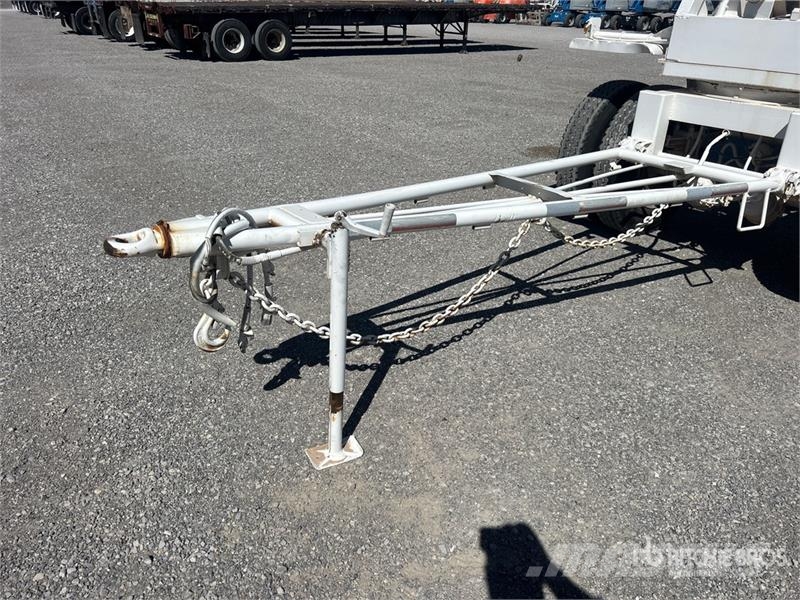  J & L 570 cft Pup Pneumatic Bulk Trailer Прочие прицепы