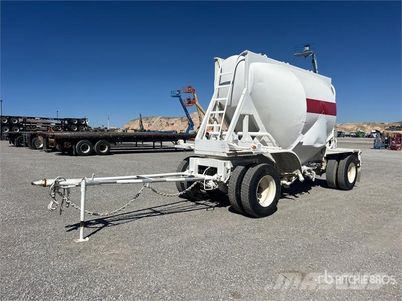  J & L 570 cft Pup Pneumatic Bulk Trailer Прочие прицепы