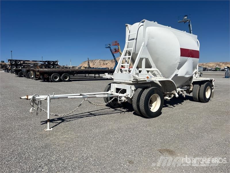  J & L 570 cft Pup Pneumatic Bulk Trailer Прочие прицепы