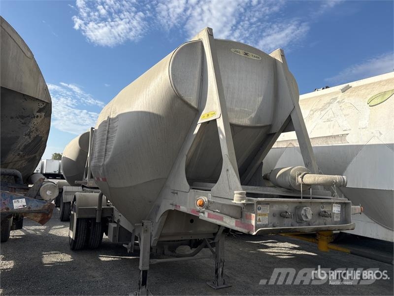J & L Pneumatic Bulk Trailer Altri rimorchi