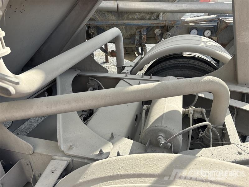 J & L Pneumatic Bulk Trailer Altri rimorchi