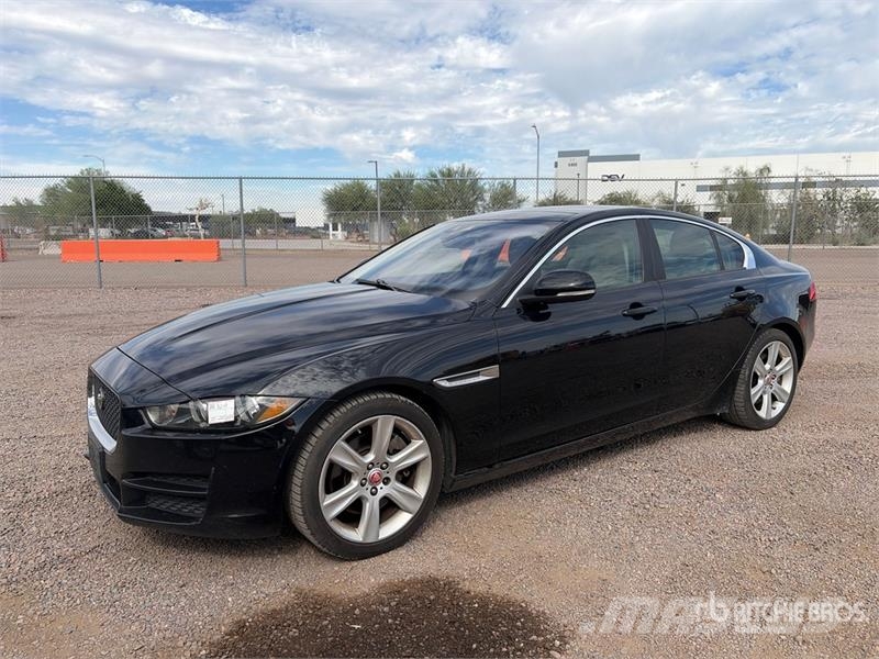 Jaguar XE Automobile سيارات