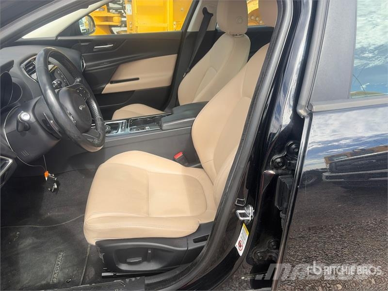 Jaguar XE Automobile سيارات